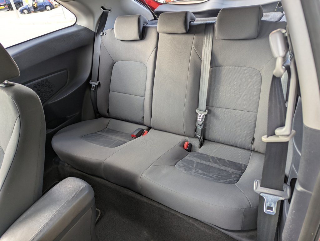 MIDCar coches ocasión Madrid Kia Rio 1.3Gasolina, 85Cv, 3 Puertas  Etiqueta medioambiental C