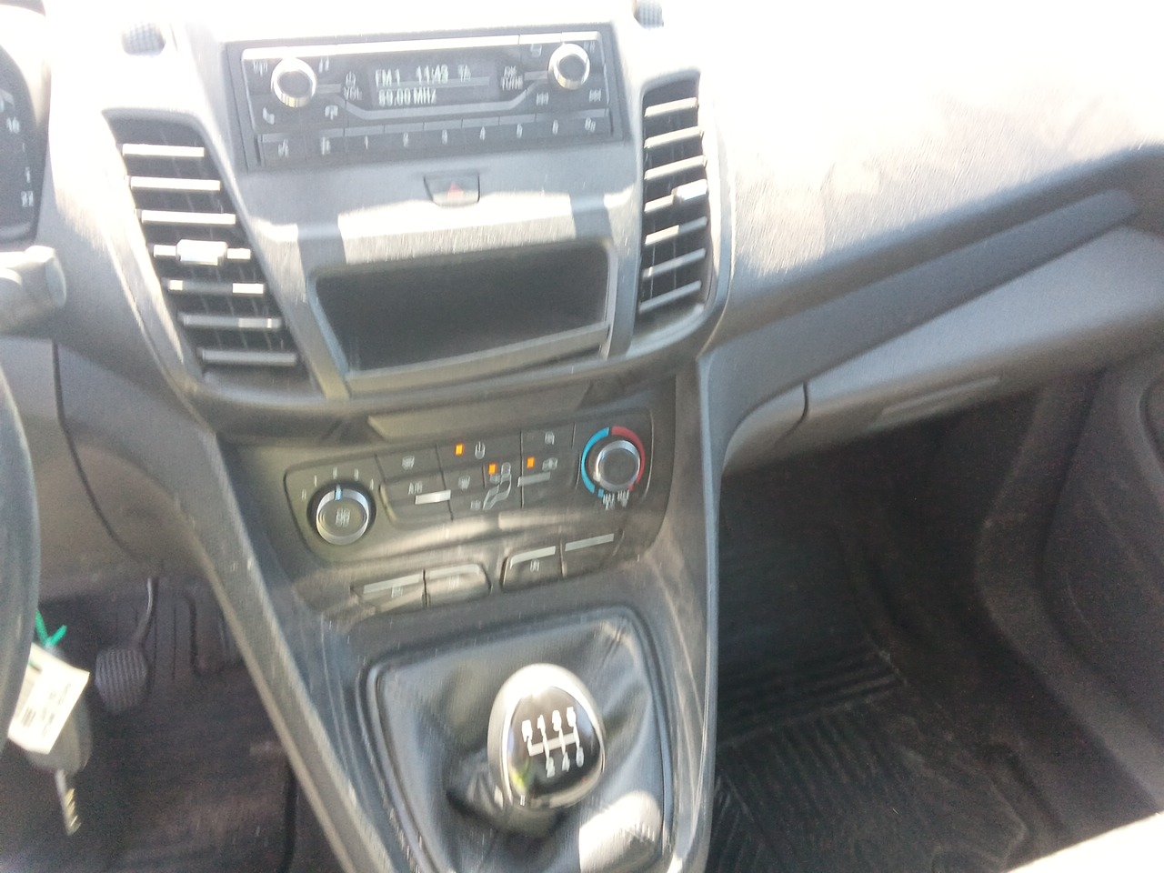 MIDCar coches ocasión Madrid Ford Transit Connect  1.5EcoBlueTrend 240 L2 4 Puertas 100Cv, 6 Velocidades, 3 Plazas, Etiqueta medioambiental C