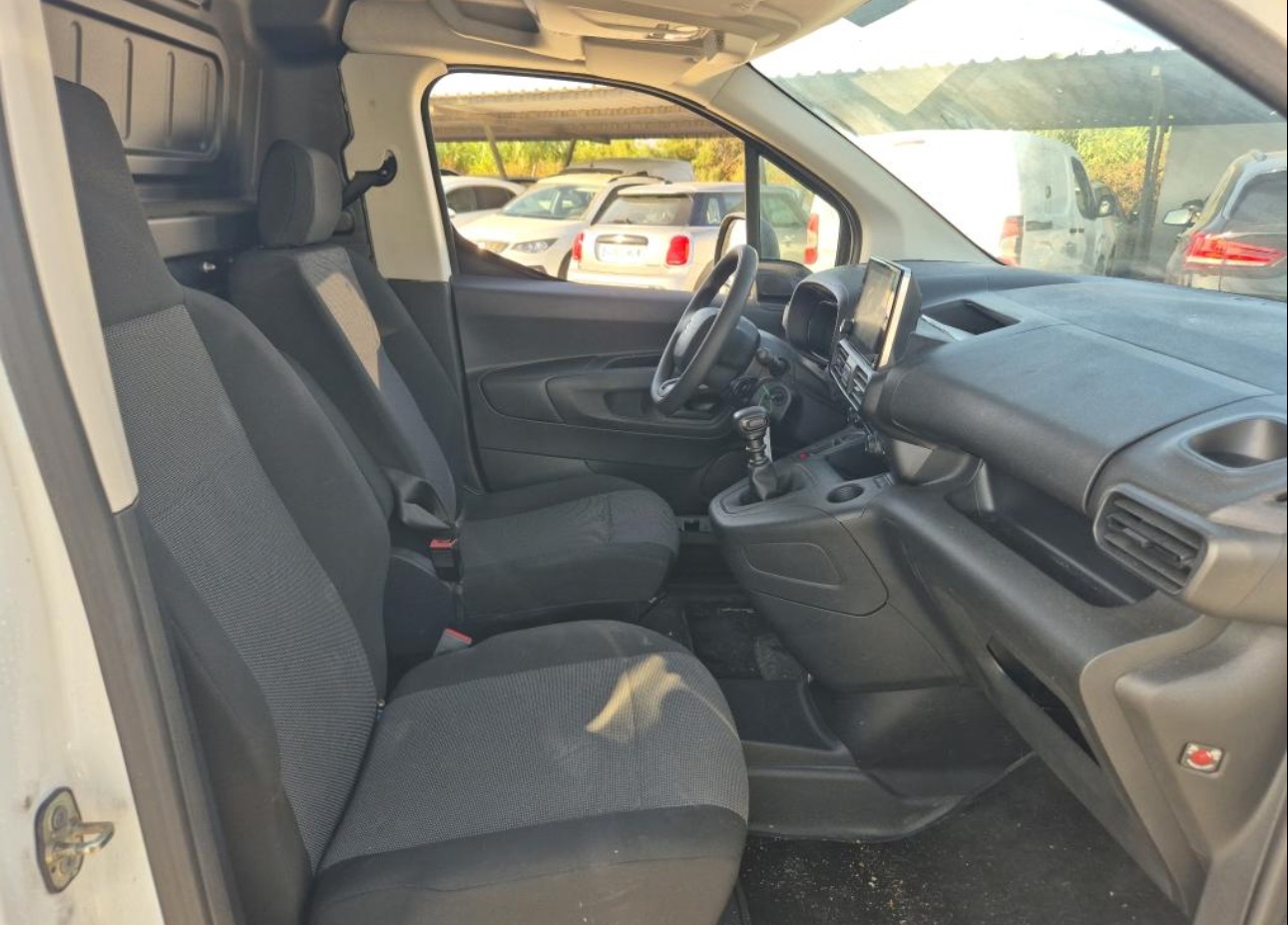 MID Car coches ocasión Madrid Citroen Berlingo Premium  1.5 BlueHDi 100Cv IVA y Garantía Incl Etiqueta C Nacional