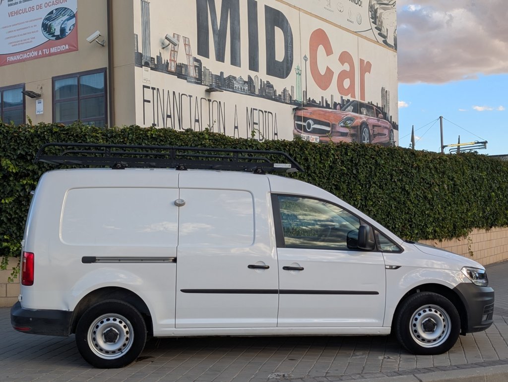 MIDCar coches ocasión Madrid Volkswagen Caddy Profesional Maxi Furgón 1.4 TGI 81kW BM 110Cv Etiqueta ECO IVA y garantía Incl