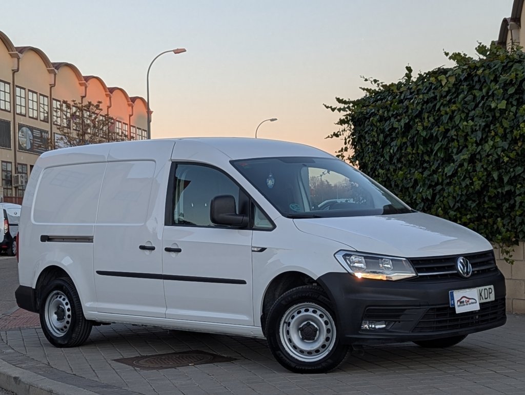 MIDCar coches ocasión Madrid Volkswagen Caddy Maxi Profesional Furgón 2.0 TDI Etiqueta C IVA y Garantía Incl