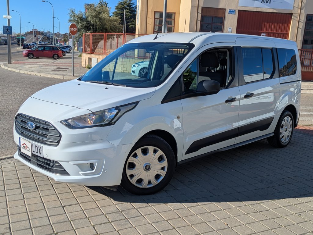 MIDCar coches ocasión Madrid Ford Transit Connect Kombi 1.5 Tdci S/s Trend 230 L2 120Cv 6 Velocidades Etiqueta medioambiental C  IVA y garantía Incl