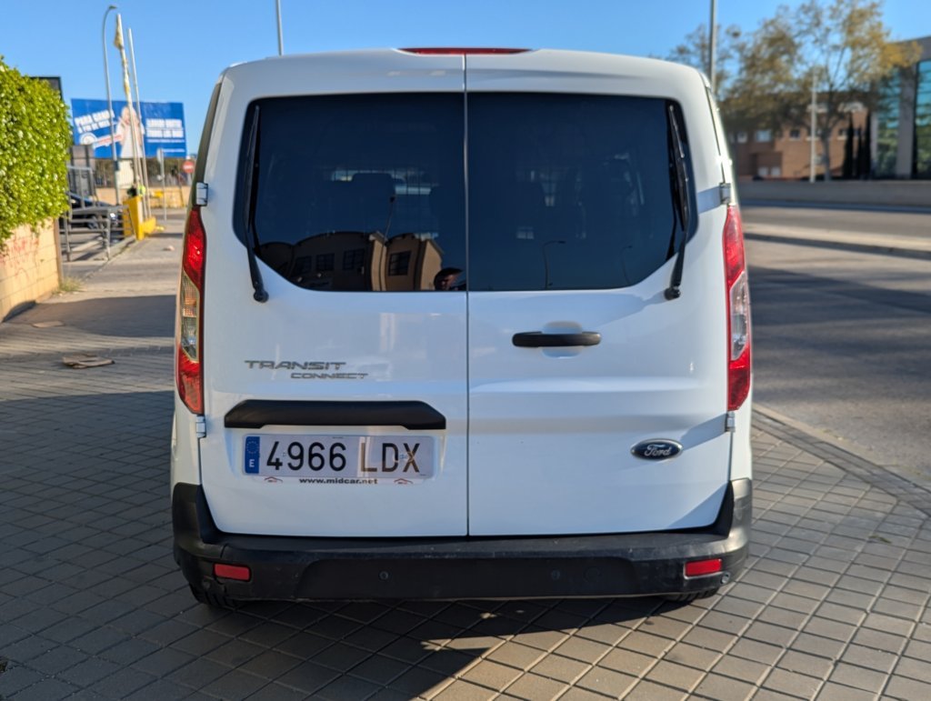 MIDCar coches ocasión Madrid Ford Transit Connect Kombi 1.5 Tdci S/s Trend 230 L2 120Cv 6 Velocidades Etiqueta medioambiental C  IVA y garantía Incl