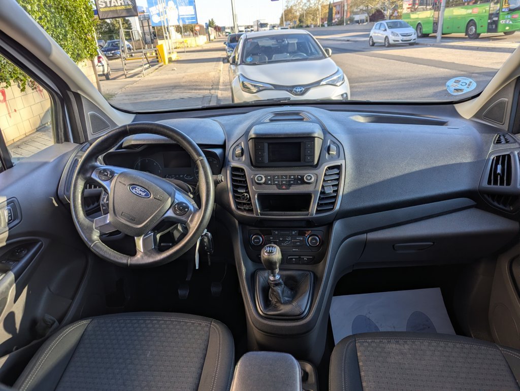 MIDCar coches ocasión Madrid Ford Transit Connect Kombi 1.5 Tdci S/s Trend 230 L2 120Cv 6 Velocidades Etiqueta medioambiental C  IVA y garantía Incl