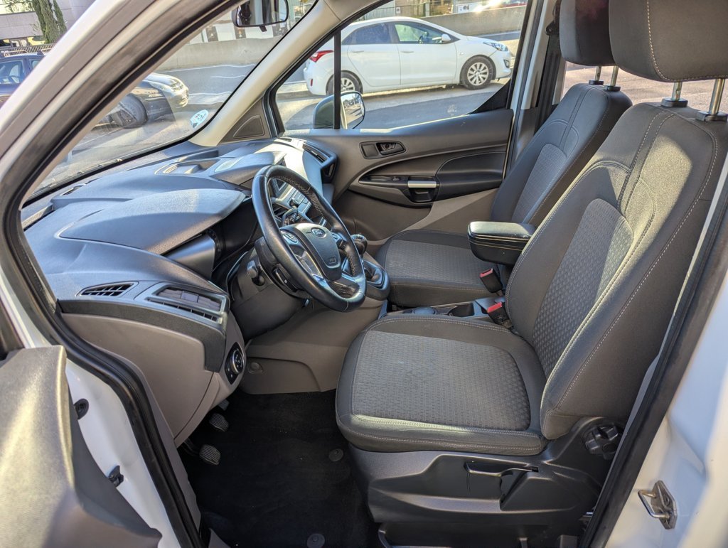MIDCar coches ocasión Madrid Ford Transit Connect Kombi 1.5 Tdci S/s Trend 230 L2 120Cv 6 Velocidades Etiqueta medioambiental C  IVA y garantía Incl