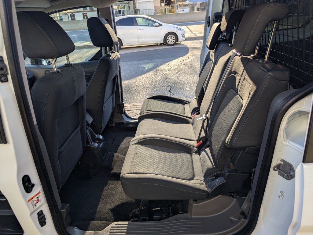 MIDCar coches ocasión Madrid Ford Transit Connect Kombi 1.5 Tdci S/s Trend 230 L2 120Cv 6 Velocidades Etiqueta medioambiental C  IVA y garantía Incl