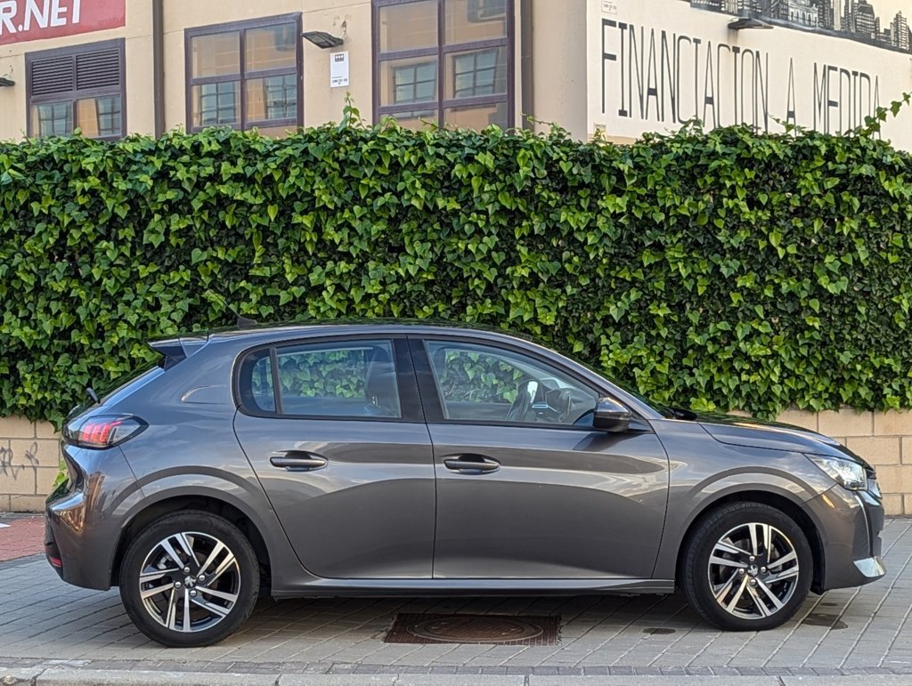 MIDCar coches ocasión Madrid Peugeot 208 1.5 BlueHDi  Allure Nacional Etiqueta C Garantía Incluida