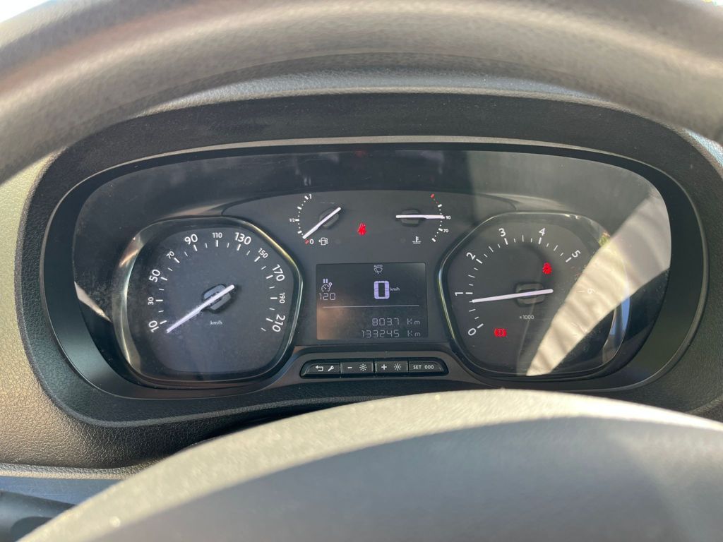 MIDCar coches ocasión Madrid Peugeot Expert 2.0BlueHdi 150Cv  Pro, Isotermo, Equipo Frio IVA Deducible Incluido