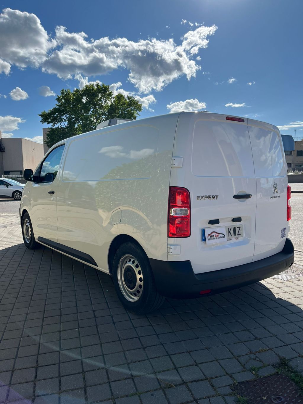 MIDCar coches ocasión Madrid Peugeot Expert 2.0BlueHdi 150Cv  Pro, Isotermo, Equipo Frio IVA Deducible Incluido