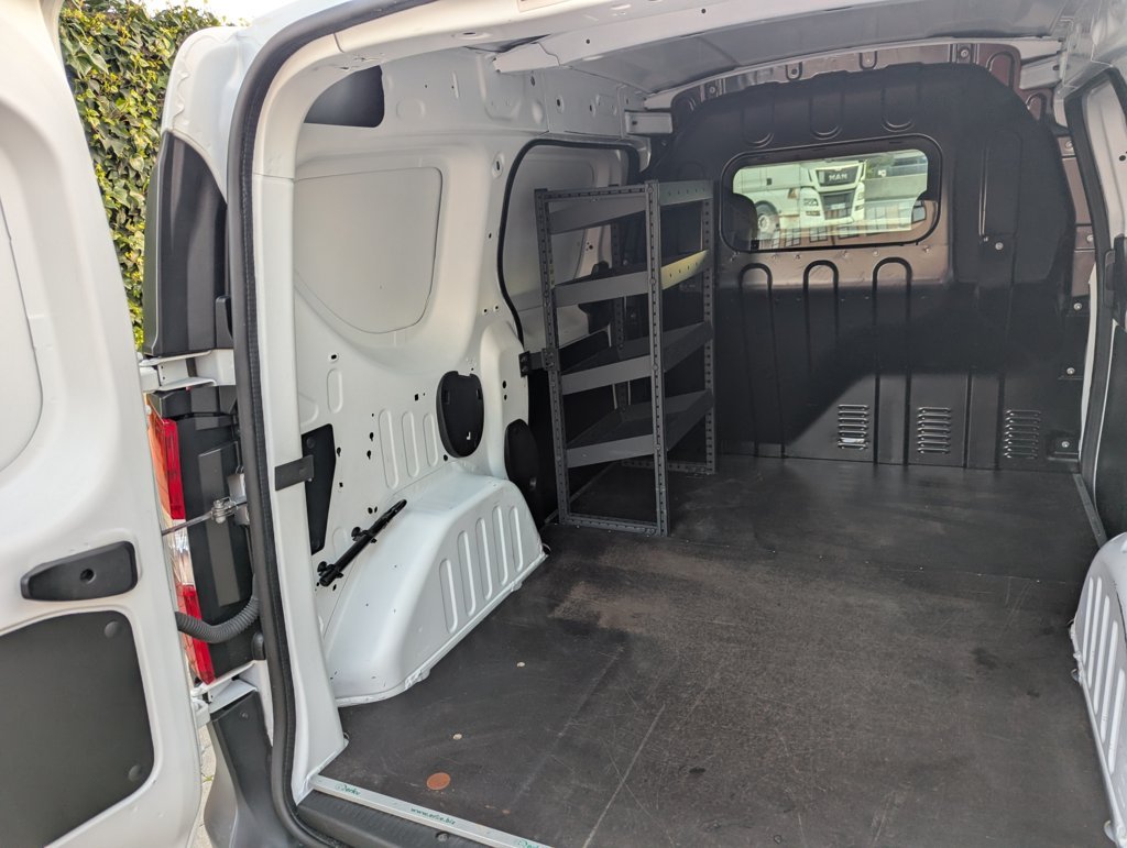 MIDCar coches ocasión Madrid Dacia Dokker Van Essential 1.6 110Cv GLP Híbrido IVA y Garantía Incl