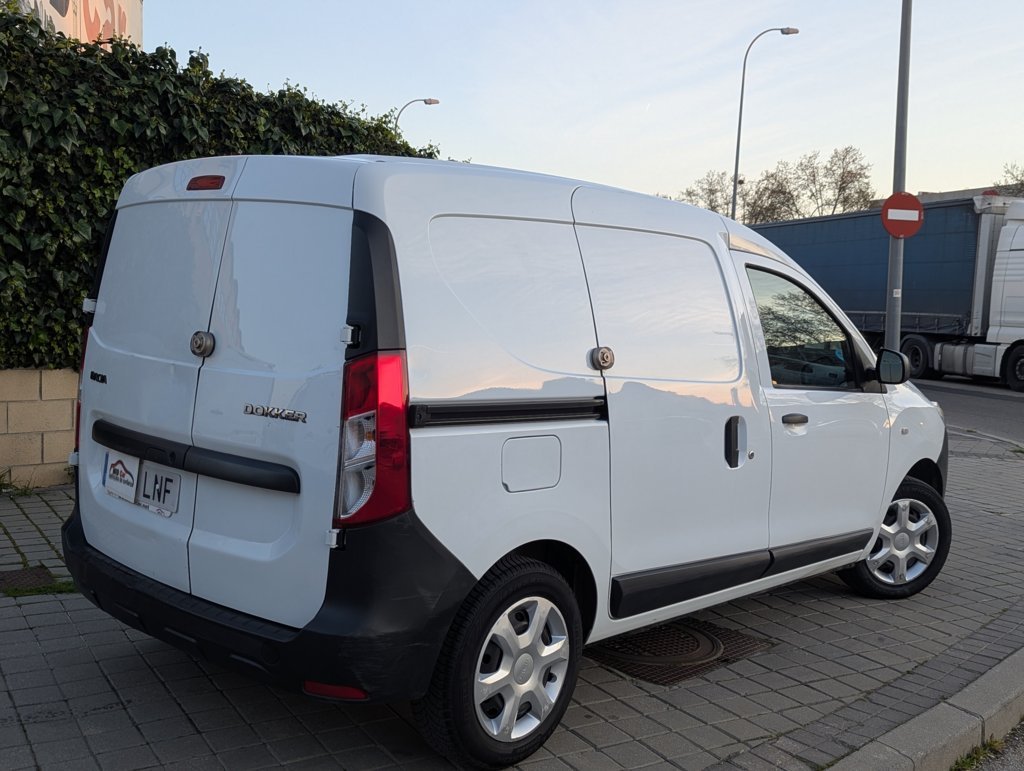 MIDCar coches ocasión Madrid Dacia Dokker Van Essential 1.6 110Cv GLP Híbrido IVA y Garantía Incl
