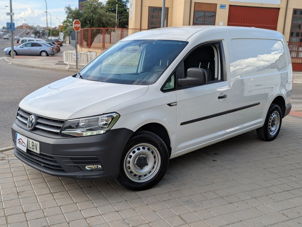 MIDCar coches ocasión Madrid Volkswagen Caddy Maxi Profesional Furgón 2.0 TDI Etiqueta C IVA y Garantía Incl 4x4Motion