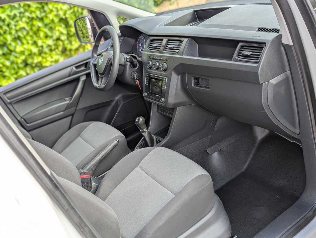 MIDCar coches ocasión Madrid Volkswagen Caddy Maxi Profesional Furgón 2.0 TDI Etiqueta C IVA y Garantía Incl 4x4Motion