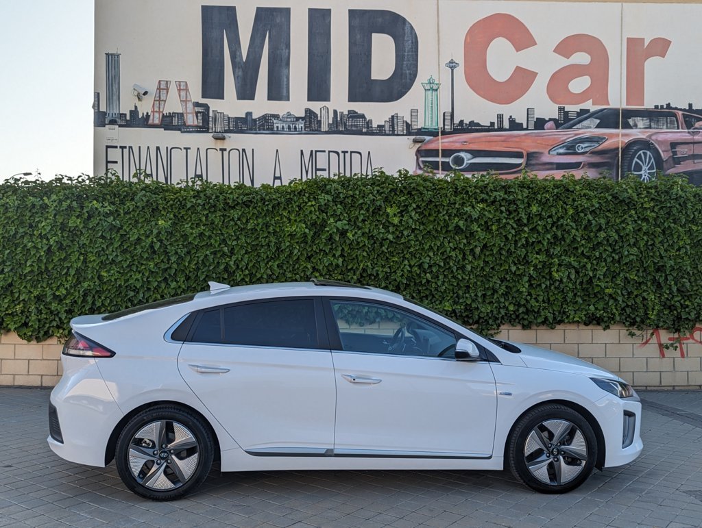 MIDCar coches ocasión Madrid Hyundai  Ioniq 1.6 GDI HEV Style DT Hybrido