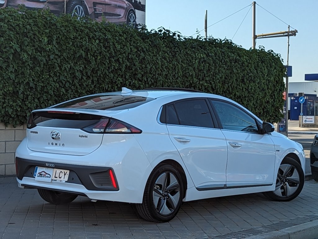 MIDCar coches ocasión Madrid Hyundai  Ioniq 1.6 GDI HEV Style DT Hybrido