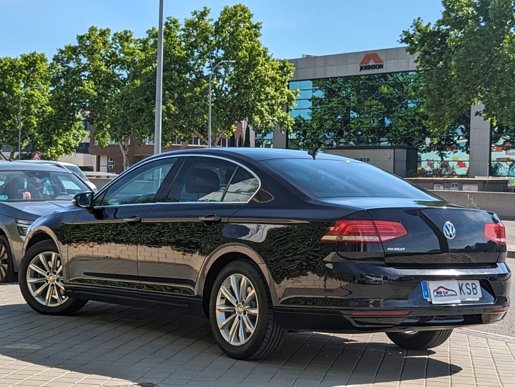 MIDCar coches ocasión Madrid Vw Passat 2.0Tdi DSG7 Nacional