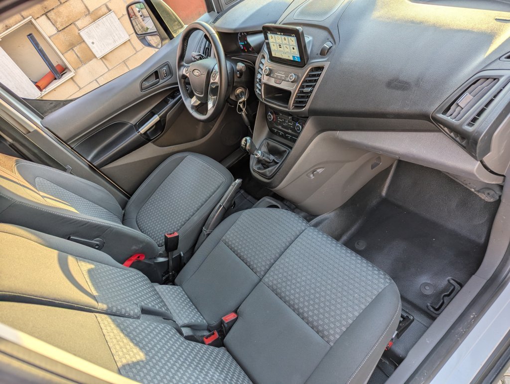 MIDCar coches ocasión Madrid Ford Transit Connect Van 1.5EcoBlue  Trend 210  S&S Trend L2, 3 Plazas, 6 Velocidades Etiqueta C IVA y Garantía Incl