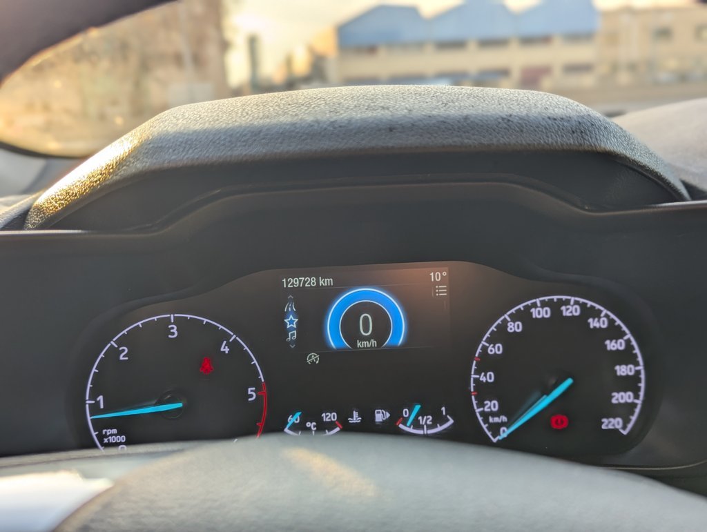 MIDCar coches ocasión Madrid Ford Transit Connect Van 1.5EcoBlue  Trend 210  S&S Trend L2, 3 Plazas, 6 Velocidades Etiqueta C IVA y Garantía Incl