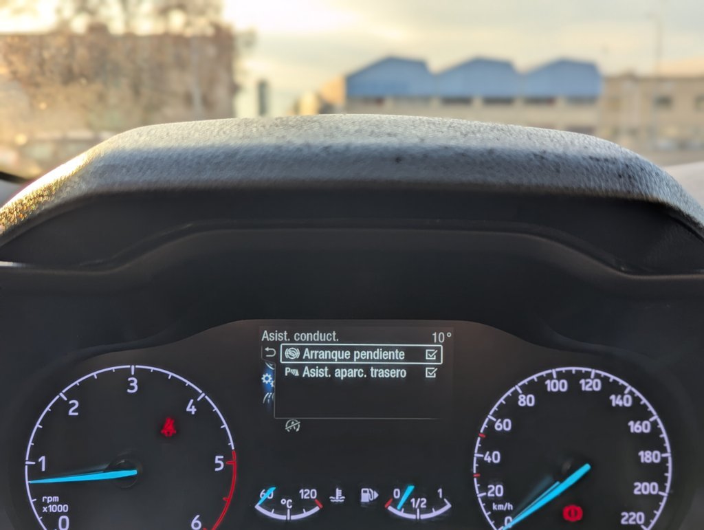 MIDCar coches ocasión Madrid Ford Transit Connect Van 1.5EcoBlue  Trend 210  S&S Trend L2, 3 Plazas, 6 Velocidades Etiqueta C IVA y Garantía Incl