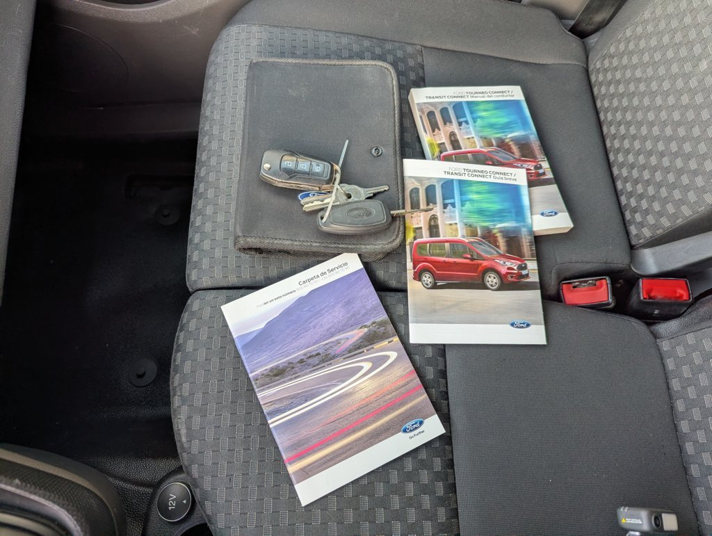 MIDCar coches ocasión Madrid Ford Transit Connect Van 1.5EcoBlue  Trend 210  S&S Trend L2, 3 Plazas, 6 Velocidades Etiqueta C IVA y Garantía Incl