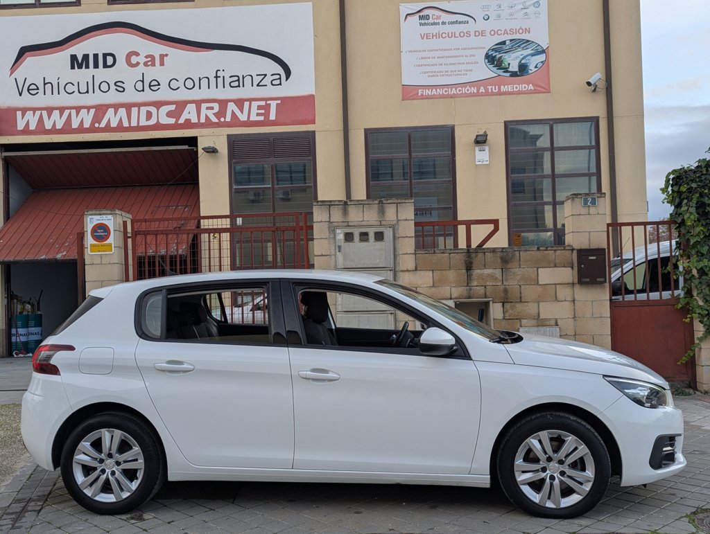 MIDCar coches ocasión Madrid Peugeot 308 Allure BlueHDi Auto S&S EAT8 130Cv Etiqueta medioambiental C IVA y Garantía Inc Nacional