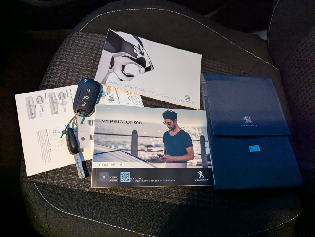 MIDCar coches ocasión Madrid Peugeot 308 Allure BlueHDi Auto S&S EAT8 130Cv Etiqueta medioambiental C IVA y Garantía Inc Nacional
