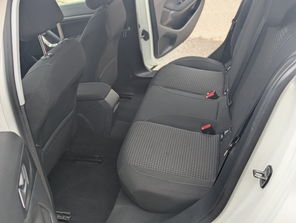 MIDCar coches ocasión Madrid Peugeot 308 Allure BlueHDi Auto S&S EAT8 130Cv Etiqueta medioambiental C IVA y Garantía Inc Nacional