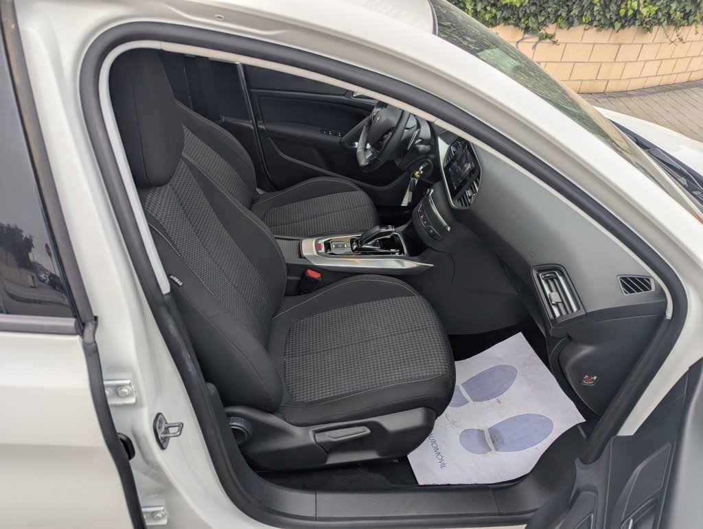 MIDCar coches ocasión Madrid Peugeot 308 Allure BlueHDi Auto S&S EAT8 130Cv Etiqueta medioambiental C IVA y Garantía Inc Nacional