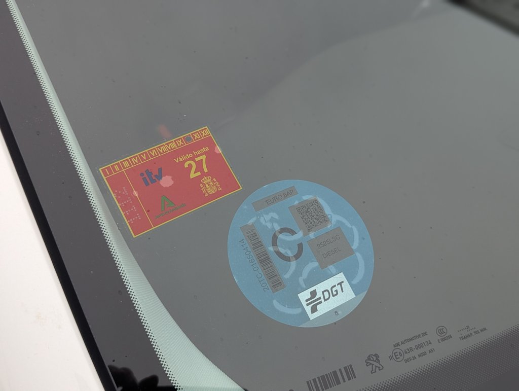 MIDCar coches ocasión Madrid Peugeot 308 Allure BlueHDi Auto S&S EAT8 130Cv Etiqueta medioambiental C IVA y Garantía Inc Nacional