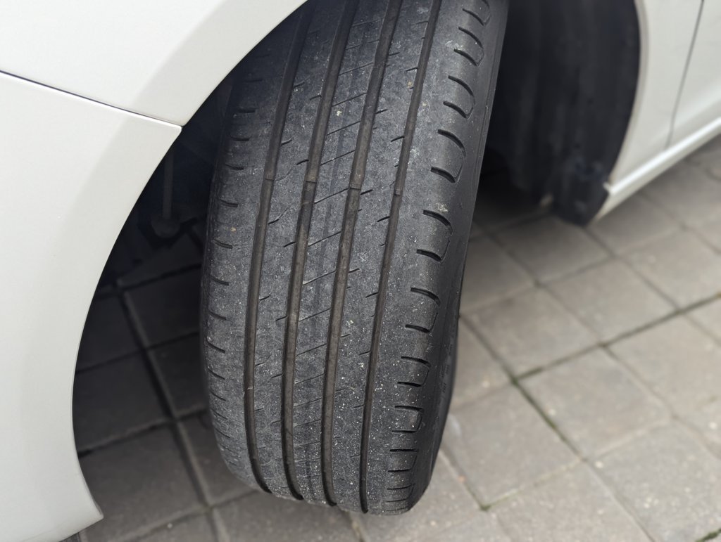 MIDCar coches ocasión Madrid Peugeot 308 Allure BlueHDi Auto S&S EAT8 130Cv Etiqueta medioambiental C IVA y Garantía Inc Nacional