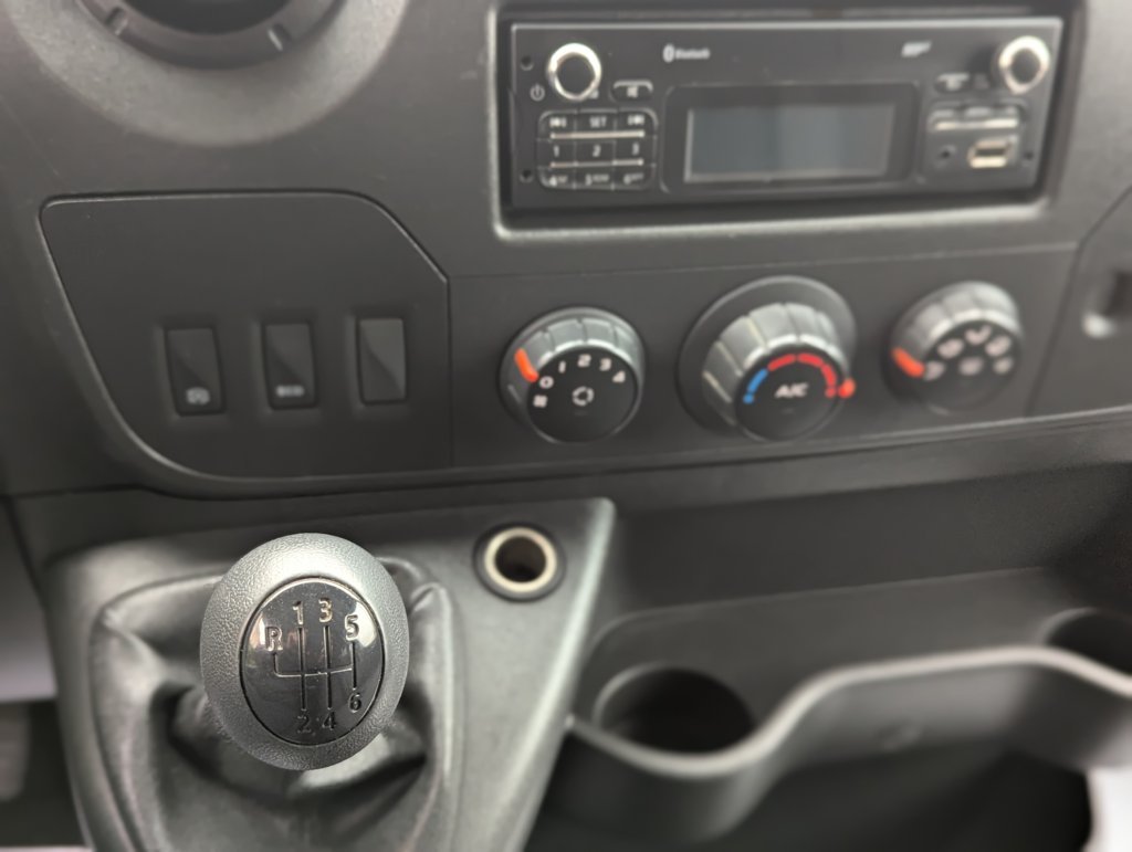 MIDCar coches ocasión Madrid Renault Master 2.3dCi Combi 9 Plazas S&S Energy L2h2 3500 Dci 140cv E6 IVA y Garantía Incl Etiqueta C