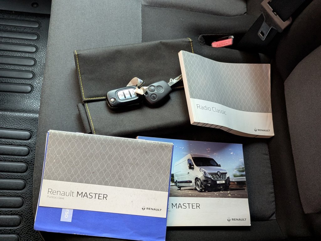 MIDCar coches ocasión Madrid Renault Master 2.3dCi Combi 9 Plazas S&S Energy L2h2 3500 Dci 140cv E6 IVA y Garantía Incl Etiqueta C