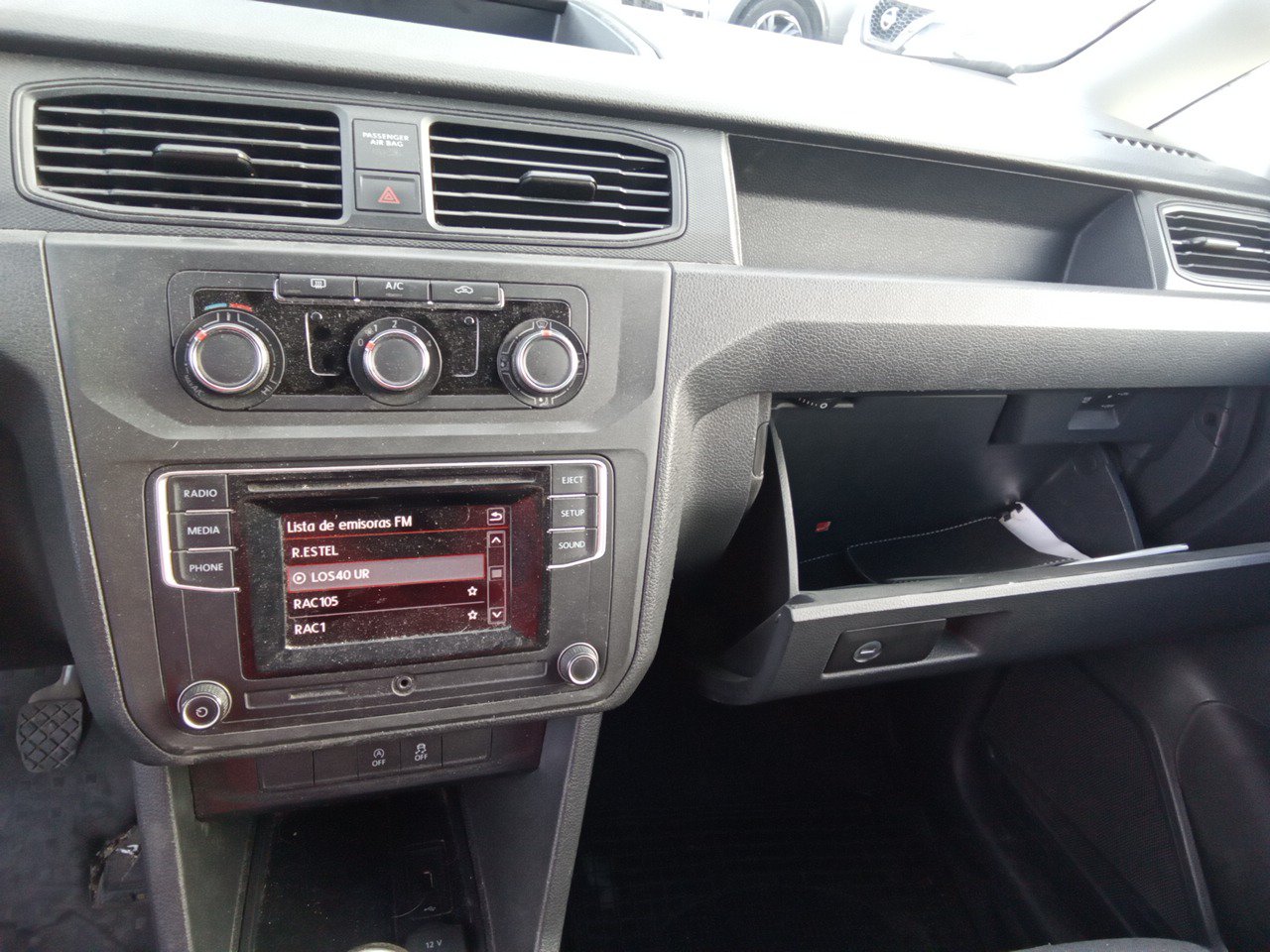 MIDCar coches ocasión Madrid Volkswagen Caddy Profesional Furgón 1.4 TGI 81kW BM 110Cv, Etiqueta medioambiental Eco IVA y Garantía Inc