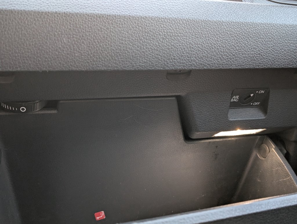 MIDCar coches ocasión Madrid Volkswagen Caddy Profesional Furgón 1.4 TGI 81kW BM 110Cv, Etiqueta medioambiental Eco IVA y Garantía Inc