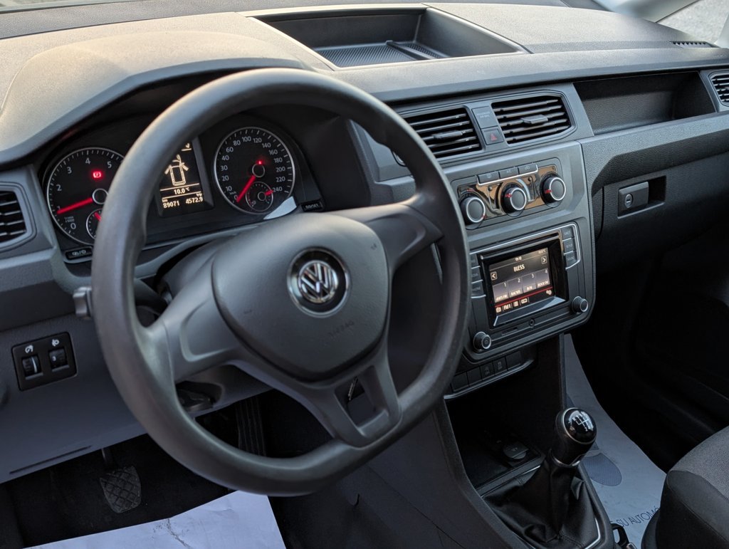 MIDCar coches ocasión Madrid Volkswagen Caddy Profesional Furgón 1.4 TGI 81kW BM 110Cv, Etiqueta medioambiental Eco IVA y Garantía Inc