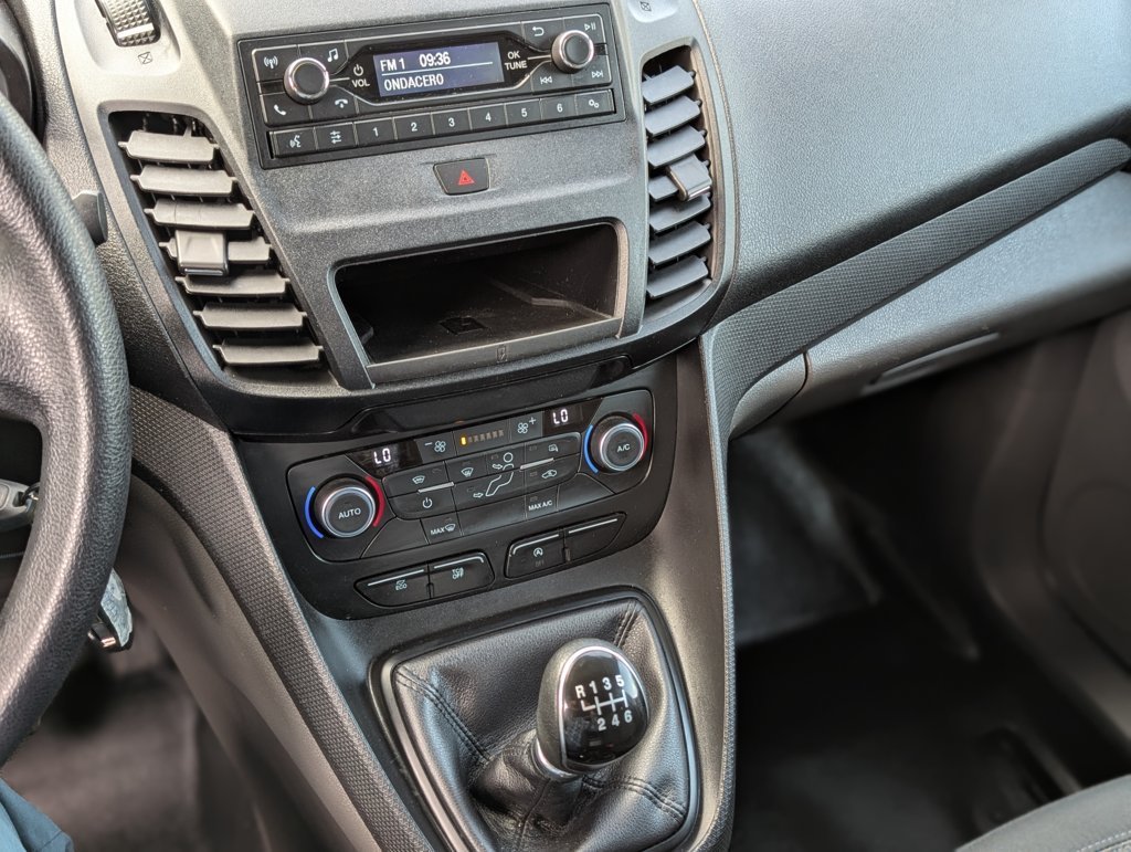MIDCar coches ocasión Madrid Ford Transit Connect 210 L2 1.5 TDCi 100 5 Puertas  6 Velocidades Etiqueta medioambiental C