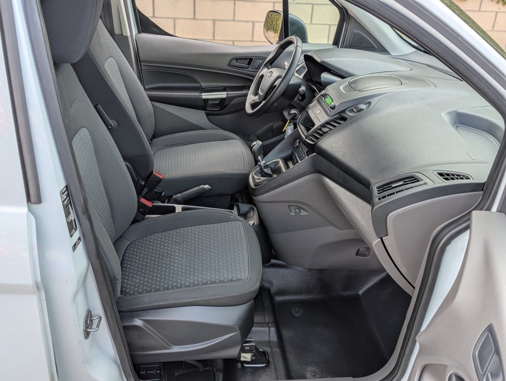 MIDCar coches ocasión Madrid Ford Transit Connect 210 L2 1.5 TDCi 100 5 Puertas  6 Velocidades Etiqueta medioambiental C