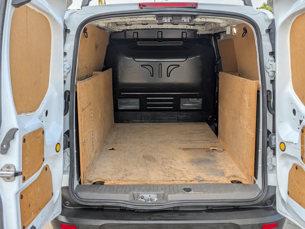 MIDCar coches ocasión Madrid Ford Transit Connect 210 L2 1.5 TDCi 100 5 Puertas  6 Velocidades Etiqueta medioambiental C