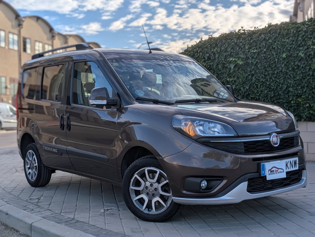 MIDCar coches ocasión Madrid Fiat Doblo 1.6 JTDM Trekking 120Cv, Matriculado como Turismo