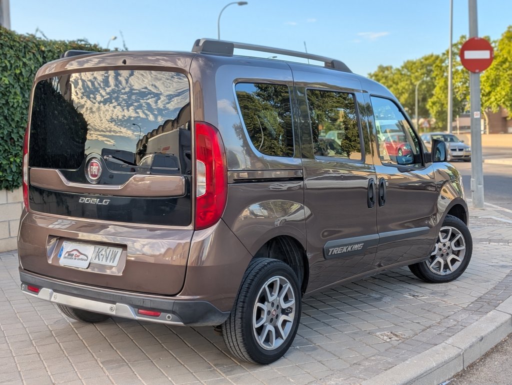 MIDCar coches ocasión Madrid Fiat Doblo 1.6 JTDM Trekking 120Cv, Matriculado como Turismo