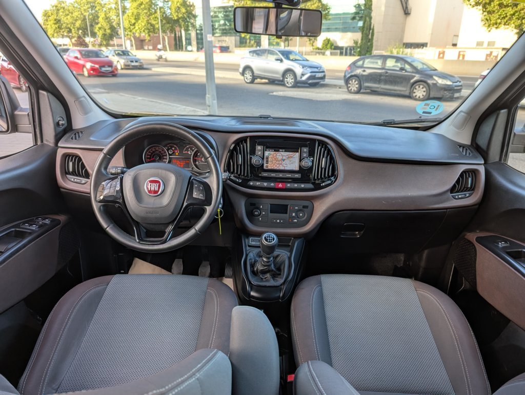 MIDCar coches ocasión Madrid Fiat Doblo 1.6 JTDM Trekking 120Cv, Matriculado como Turismo