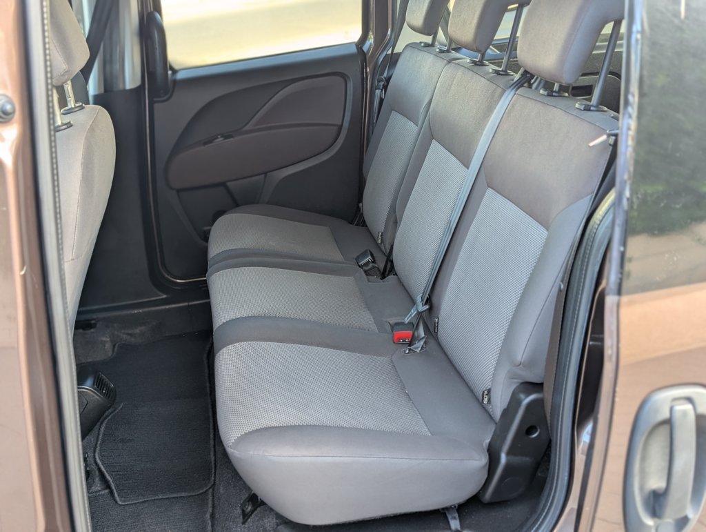 MIDCar coches ocasión Madrid Fiat Doblo 1.6 JTDM Trekking 120Cv, Matriculado como Turismo
