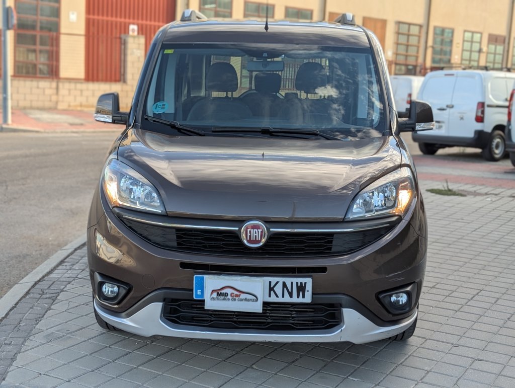 MIDCar coches ocasión Madrid Fiat Doblo 1.6 JTDM Trekking 120Cv, Matriculado como Turismo