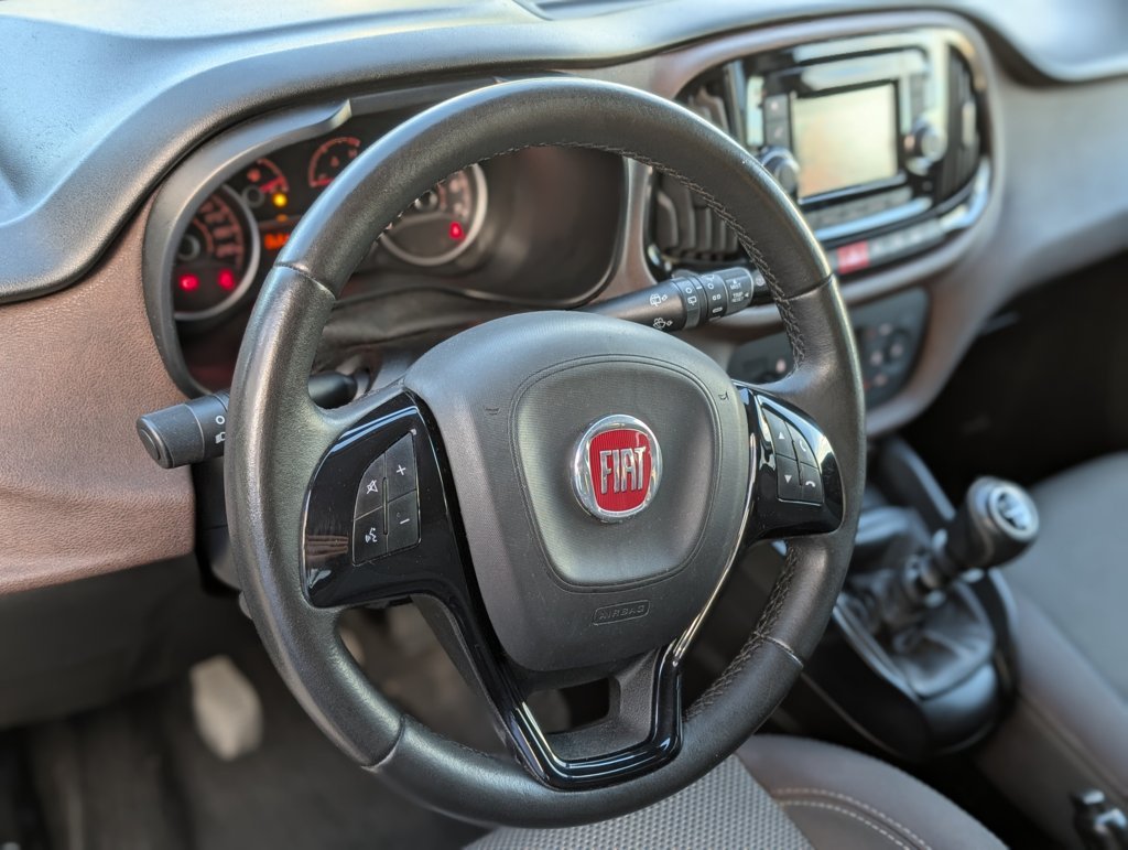 MIDCar coches ocasión Madrid Fiat Doblo 1.6 JTDM Trekking 120Cv, Matriculado como Turismo