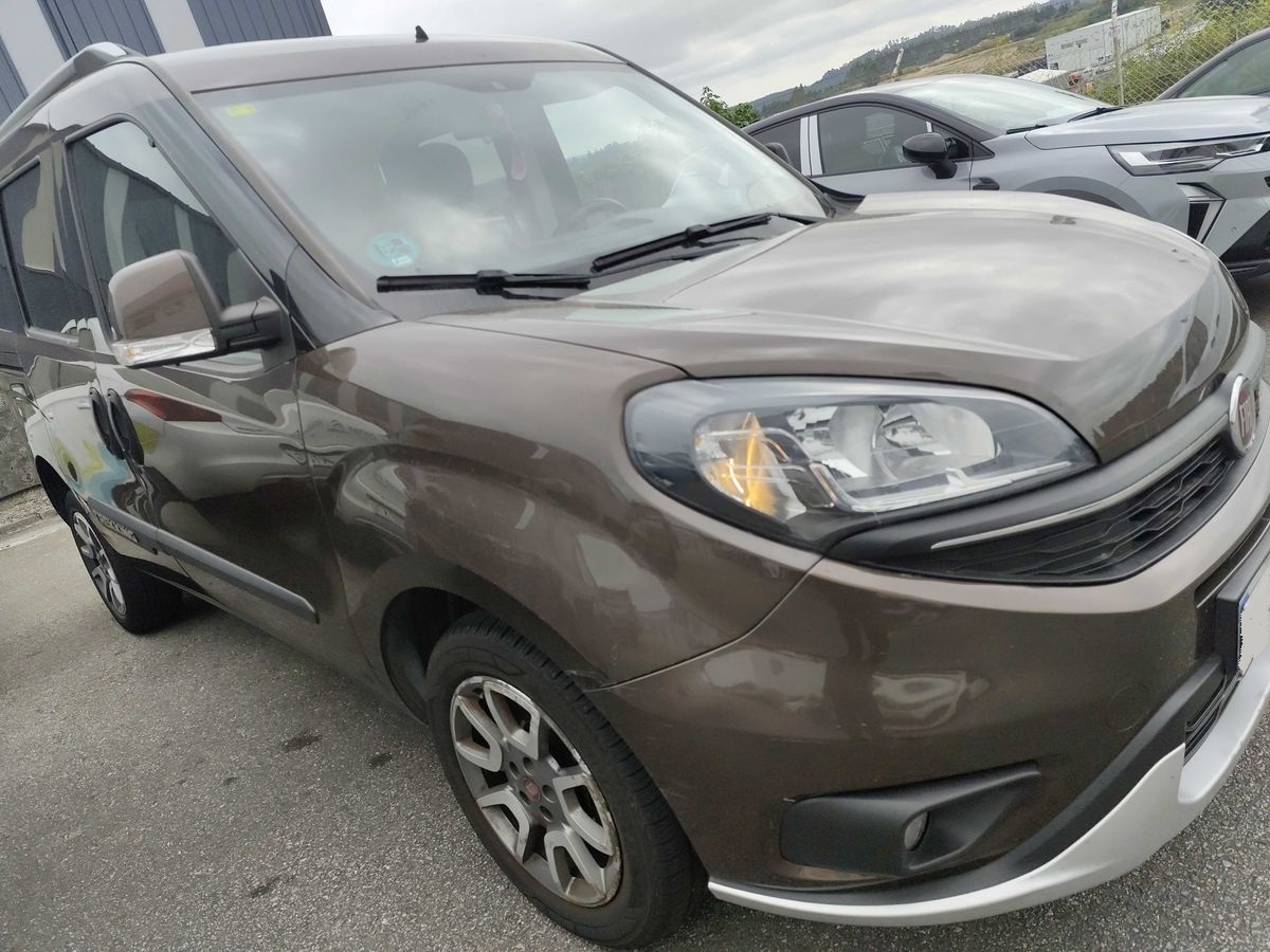 MIDCar coches ocasión Madrid Fiat Doblo 1.6 JTDM Trekking 120Cv, Matriculado como Turismo
