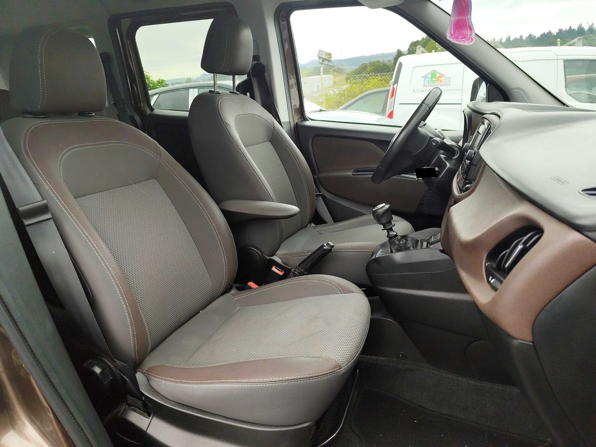MIDCar coches ocasión Madrid Fiat Doblo 1.6 JTDM Trekking 120Cv, Matriculado como Turismo