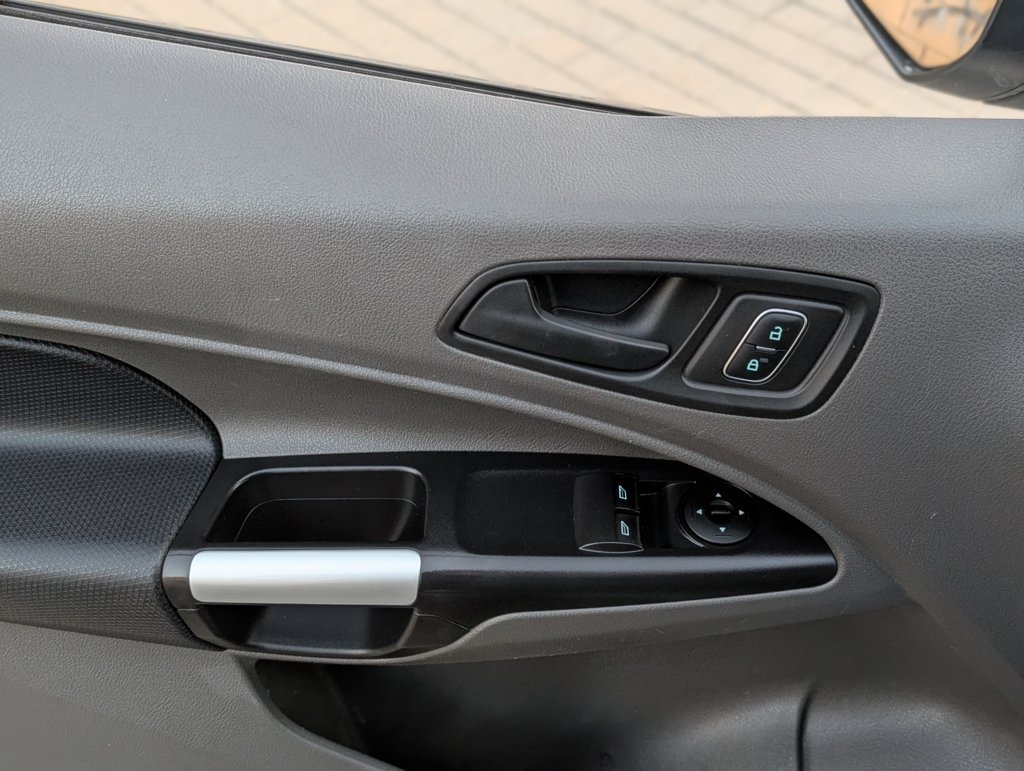 MIDCar coches ocasión Madrid Ford Transit Connect Van 1.5EcoBlue  Trend 240  S&S Trend L2, 3 Plazas, 6 Vel 120Cv Etiqueta C IVA Incl Garantia