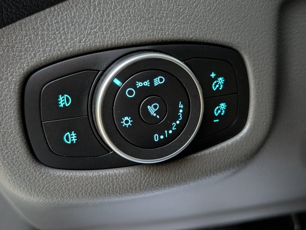 MIDCar coches ocasión Madrid Ford Transit Connect Van 1.5EcoBlue  Trend 240  S&S Trend L2, 3 Plazas, 6 Vel 120Cv Etiqueta C IVA Incl Garantia