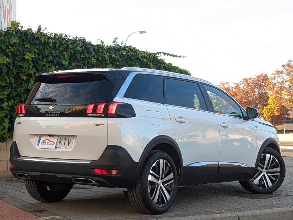 MIDCar coches ocasión Madrid Peugeot 5008 2.0 BlueHDi 180Cv GT Line EAT8 7 Plazas Nacional Garantía e IVA Incluida