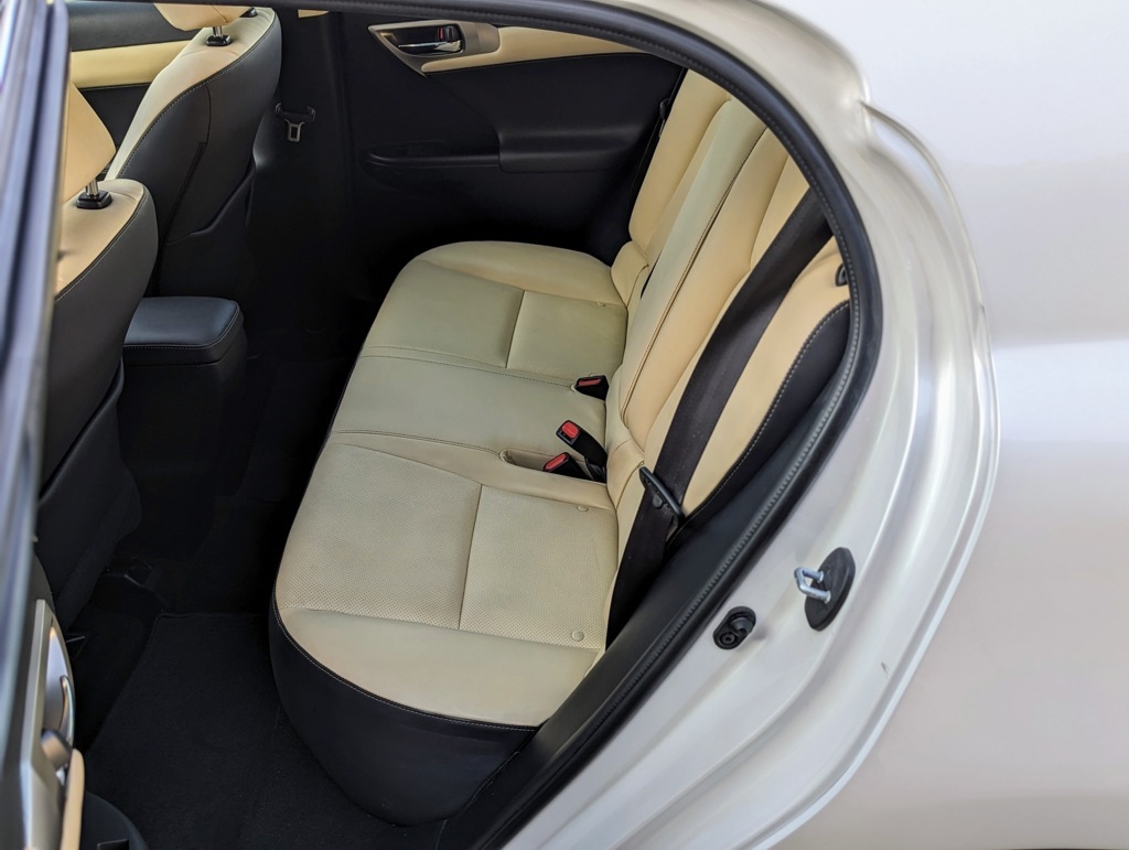 MIDCar coches ocasión Madrid Lexus CT 1.8 200h Luxury  Híbrido berlina con portón 100CV 5P Automático